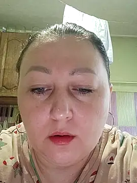 Rini333 online show from February 8, 2026, 8:07 am