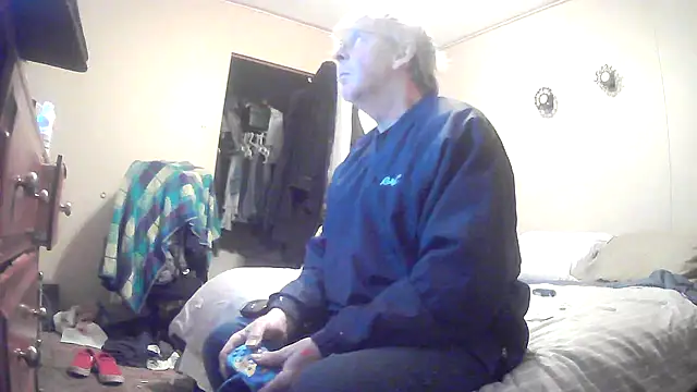 jck1m0t online show from February 6, 2025, 11:04 pm