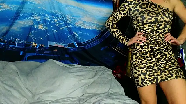 KittyMia online show from March 25, 2026, 8:37 pm