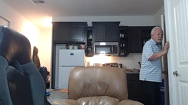 rockpoint69 online show from March 1, 2026, 8:49 am