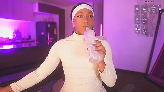 AmberRaus online show from February 22, 2026, 11:03 pm