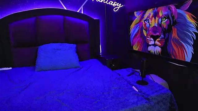 Snapshot of Secretfantasy_xxx chatting on January 3, 2025, 5:17 am Secretfantasy xxx online show from January 3, 2025, 5:17 am