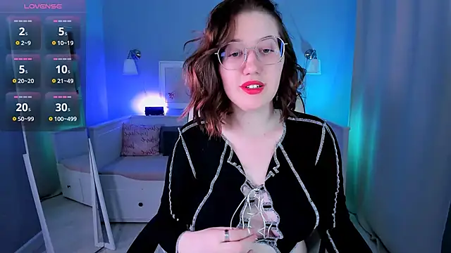 Charmy Gracy online show from November 13, 2025, 11:09 am