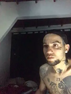 Snapshot of Christian_Stiven1 chatting on December 12, 2024, 1:32 am Christian Stiven1 online show from December 12, 2024, 1:32 am