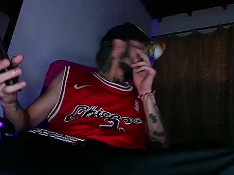 Snapshot of Christian_Stiven1 chatting on January 24, 2025, 12:42 am Christian Stiven1 online show from January 24, 2025, 12:42 am