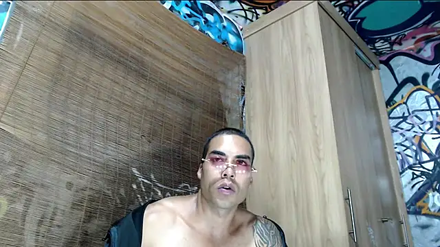 Justin Frank online show from October 14, 2025, 12:00 am