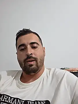 Snapshot of Antonio123499 chatting on May 23, 2026, 1:33 am Antonio123499 online show from May 23, 2026, 1:33 am