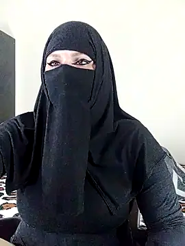 evelyn  salah online show from July 3, 2026, 8:48 pm