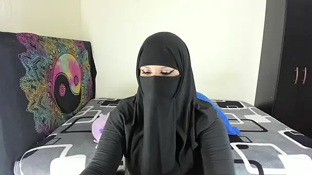evelyn  salah online show from July 12, 2026, 12:23 am