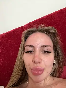 Snapshot of AshleySinn chatting on February 25, 2025, 2:00 pm AshleySinn online show from February 25, 2025, 2:00 pm