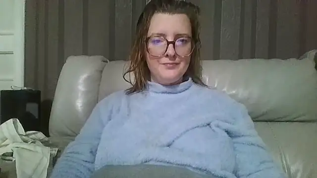 LiquidLeonie online show from March 28, 2026, 4:56 am