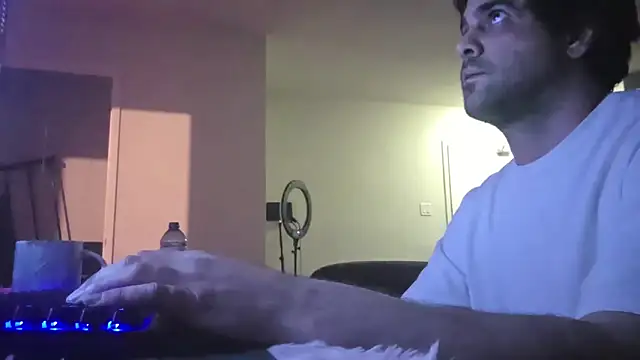 PandaSweets online show from November 1, 2025, 4:25 am