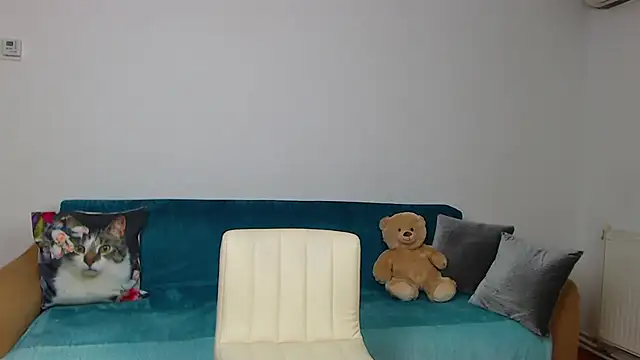 SaraDaisy online show from January 22, 2025, 9:10 pm