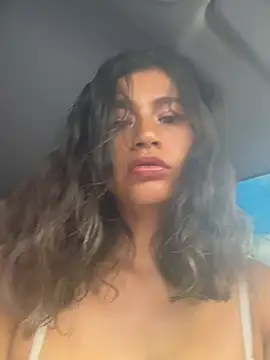sexi noemi online show from July 26, 2026, 1:18 pm