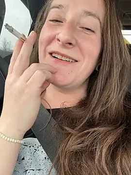 Mini And The Bear online show from March 15, 2026, 8:04 pm