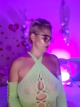 BellaBellaHot online show from September 26, 2025, 3:38 pm