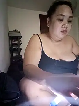 Snapshot of Sweet_asian_kylie chatting on March 7, 2025, 8:11 pm Sweet asian kylie online show from March 7, 2025, 8:11 pm