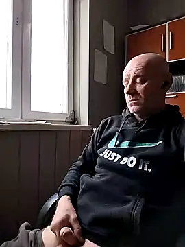 Snapshot of wilkalfa chatting on February 5, 2025, 11:23 am wilkalfa online show from February 5, 2025, 11:23 am