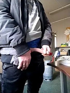 Snapshot of wilkalfa chatting on February 23, 2026, 7:39 am wilkalfa online show from February 23, 2026, 7:39 am