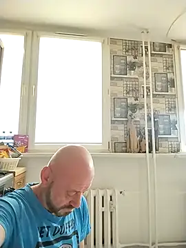 Snapshot of wilkalfa chatting on April 12, 2026, 12:32 pm wilkalfa online show from April 12, 2026, 12:32 pm