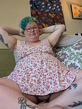 Snapshot of PotOfGreer chatting on May 21, 2026, 7:10 pm PotOfGreer online show from May 21, 2026, 7:10 pm