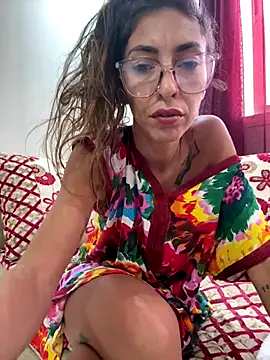 amanilouve online show from September 14, 2025, 11:42 am