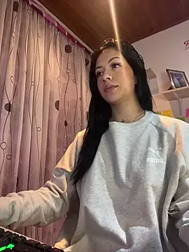 MadisonCambel online show from December 9, 2024, 10:22 am