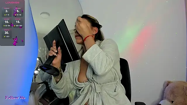 SussiVega online show from March 6, 2025, 10:15 pm