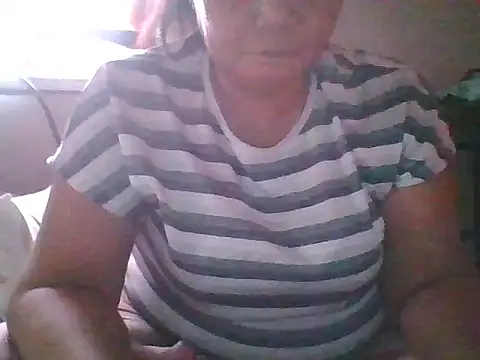 Snapshot of pinay_wild_mature chatting on September 20, 2025, 4:35 am pinay wild mature online show from September 20, 2025, 4:35 am