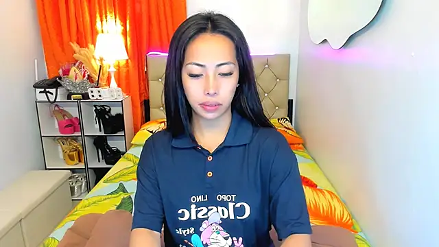 reighnempress online show from January 29, 2025, 3:01 am