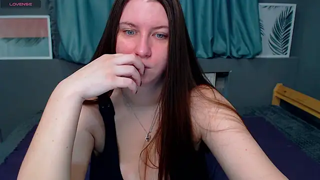 Snapshot of LiyaSilve chatting on January 23, 2025, 3:05 am LiyaSilve online show from January 23, 2025, 3:05 am