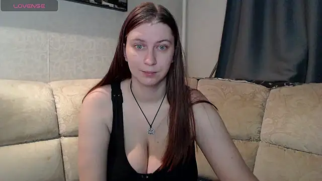 Snapshot of LiyaSilve chatting on October 15, 2025, 2:06 pm LiyaSilve online show from October 15, 2025, 2:06 pm