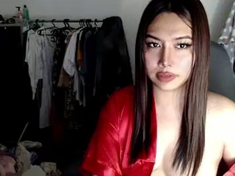 urqueendominant online show from March 4, 2025, 9:40 am