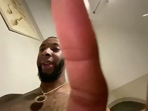 Snapshot of bosstang770 chatting on December 25, 2024, 5:37 pm bosstang770 online show from December 25, 2024, 5:37 pm