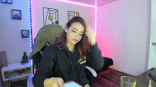 Snapshot of kay_marie chatting on January 12, 2025, 12:07 am kay marie online show from January 12, 2025, 12:07 am