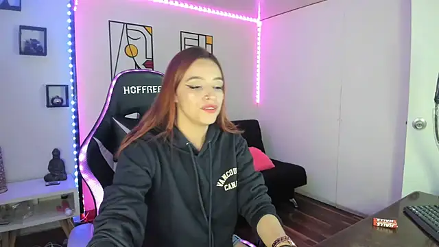 Snapshot of kay_marie chatting on January 12, 2025, 3:28 am kay marie online show from January 12, 2025, 3:28 am