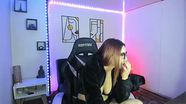 Snapshot of kay_marie chatting on January 30, 2025, 7:18 am kay marie online show from January 30, 2025, 7:18 am