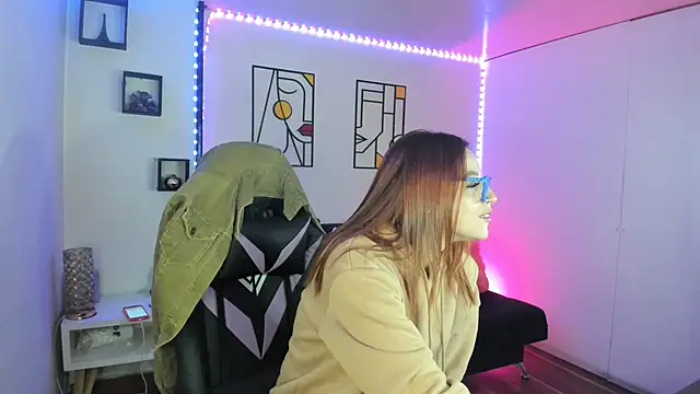 Snapshot of kay_marie chatting on February 11, 2025, 11:01 pm kay marie online show from February 11, 2025, 11:01 pm