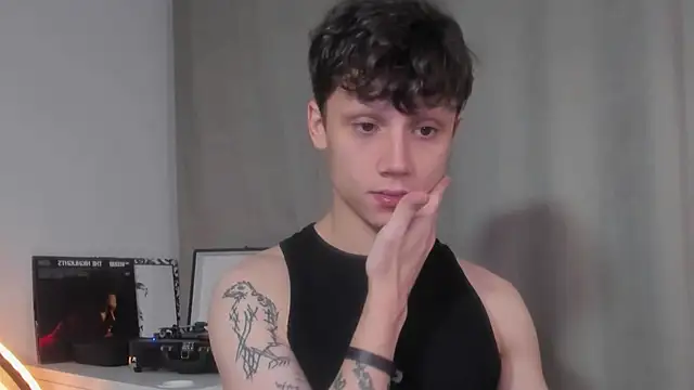 Nicky neal online show from December 12, 2024, 12:38 am