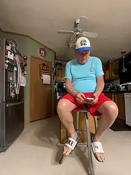 Snapshot of mailmanmark chatting on September 17, 2025, 4:41 pm mailmanmark online show from September 17, 2025, 4:41 pm