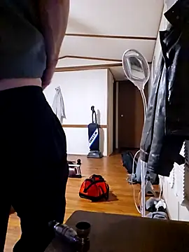 Snapshot of chosen923 chatting on March 5, 2025, 4:13 am chosen923 online show from March 5, 2025, 4:13 am