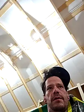 Snapshot of chosen923 chatting on October 12, 2025, 10:20 pm chosen923 online show from October 12, 2025, 10:20 pm