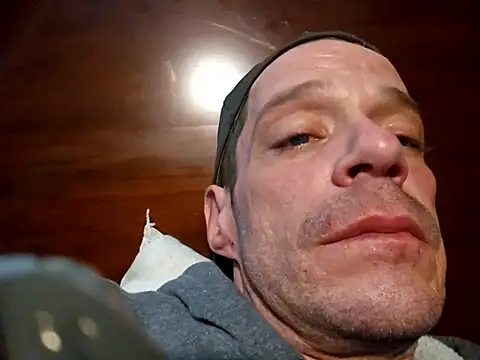 Snapshot of chosen923 chatting on October 22, 2025, 11:48 pm chosen923 online show from October 22, 2025, 11:48 pm