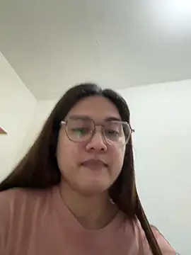 Snapshot of MarieLoveGlamorous chatting on May 28, 2026, 2:25 pm MarieLoveGlamorous online show from May 28, 2026, 2:25 pm