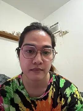 Snapshot of MarieLoveGlamorous chatting on May 31, 2026, 9:05 pm MarieLoveGlamorous online show from May 31, 2026, 9:05 pm