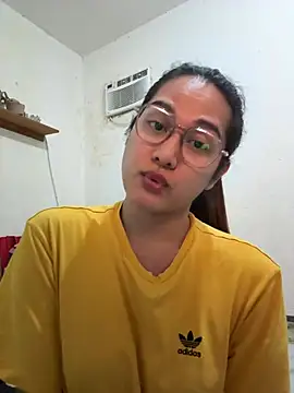 Snapshot of MarieLoveGlamorous chatting on July 12, 2026, 8:00 pm MarieLoveGlamorous online show from July 12, 2026, 8:00 pm