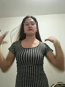 Snapshot of MarieLoveGlamorous chatting on July 21, 2026, 9:17 pm MarieLoveGlamorous online show from July 21, 2026, 9:17 pm