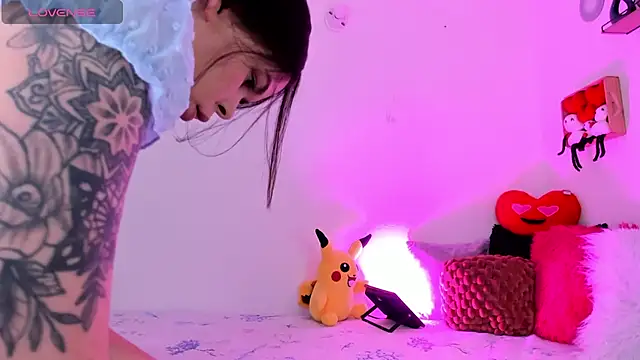 carolina16love online show from March 4, 2025, 11:22 pm