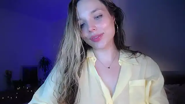 Sara Browney online show from July 4, 2026, 1:34 am