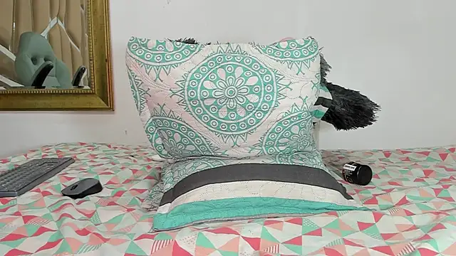 naia blessed online show from February 1, 2025, 10:23 pm